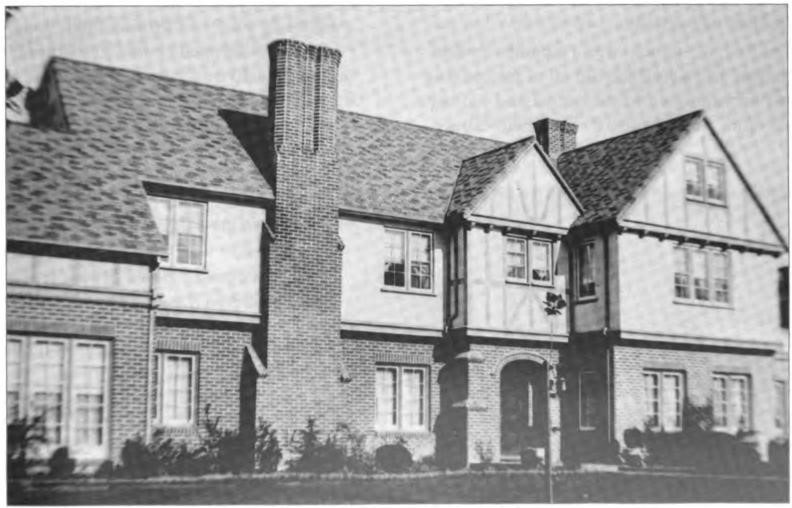 The Shurtleff's Piedmont house, 209 Piedmont Avenue,1925. It's obviously new since there is none of Hazle's lush planting of later years.