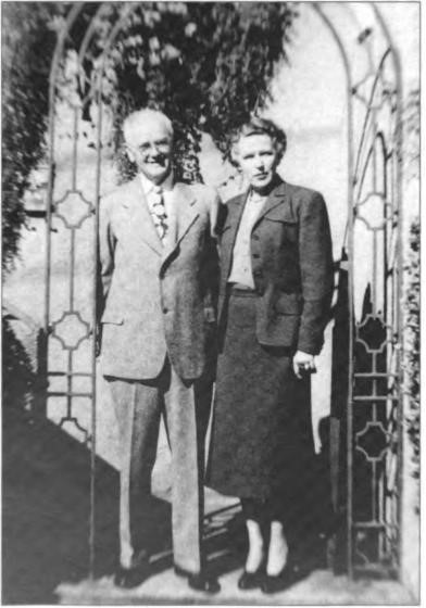 Roy and Mabel Gertrude (Mitchell) Dunn shortly after their marriage on 12 March 1949.