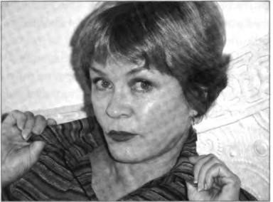 Judith Carolyn Seymour at her Alameda home, 2004.